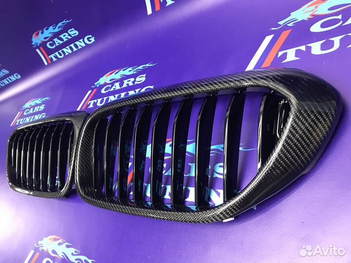 Решетки радиатора BMW G30 до рест карбон спорт