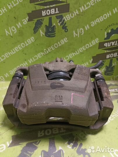 Суппорт со скобой передний левый Opel Astra J