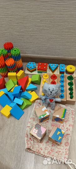 Развивающие игрушки