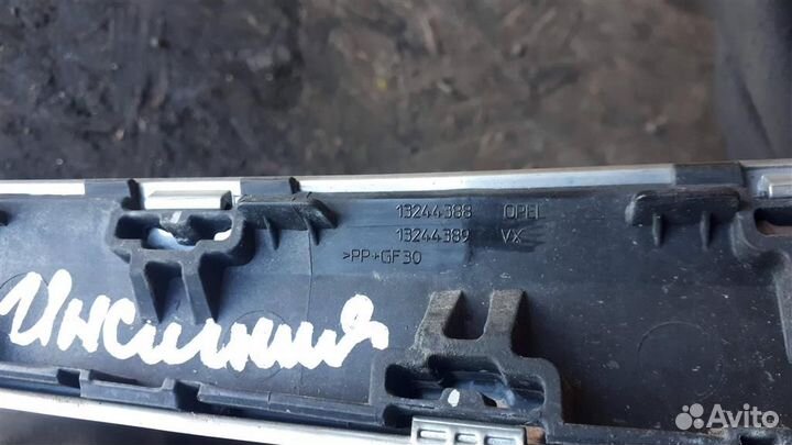 Накладка двери багажника Opel Insignia 2008-2017