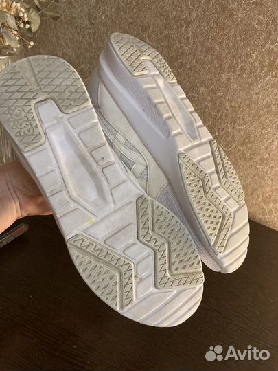 Женские кроссовки Аsics