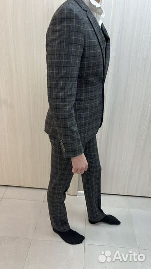 Мужской костюм тройка 48