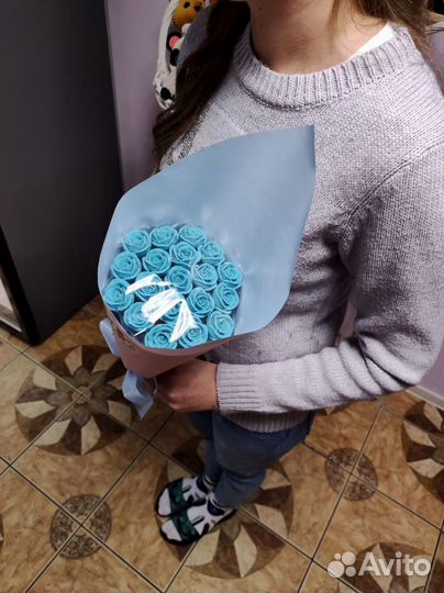 Голубые Розы из Белого Шоколада - 19 шт в Букете