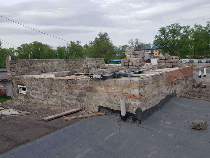 Гараж, > 30 м²