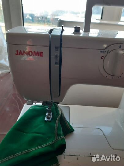 Швейная машинка janome бу
