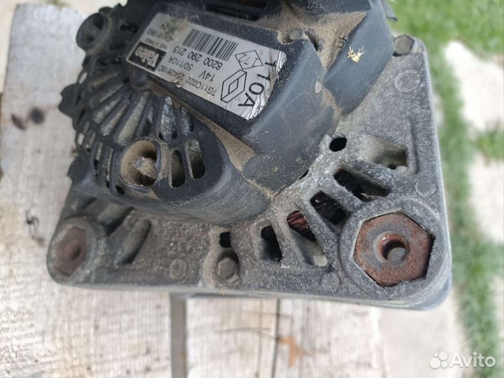 Генератор Renault б/у