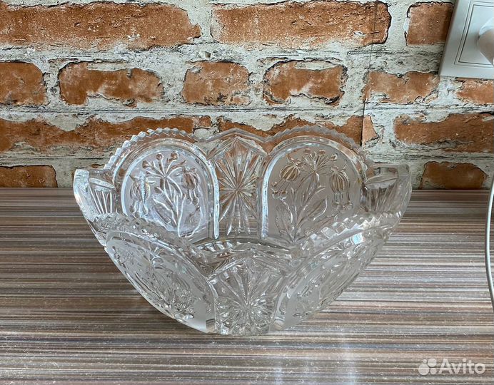 Хрустальная ваза