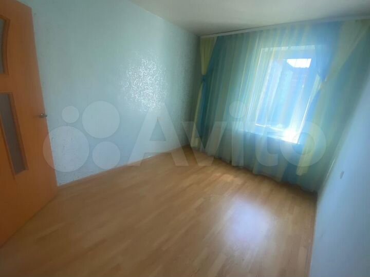 3-к. квартира, 54 м², 3/9 эт.