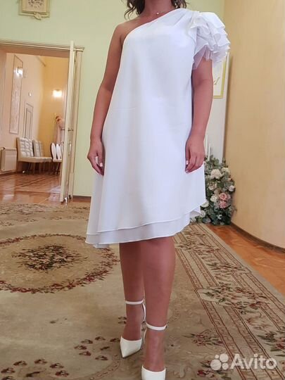 Свадебное платье 44 46 бу