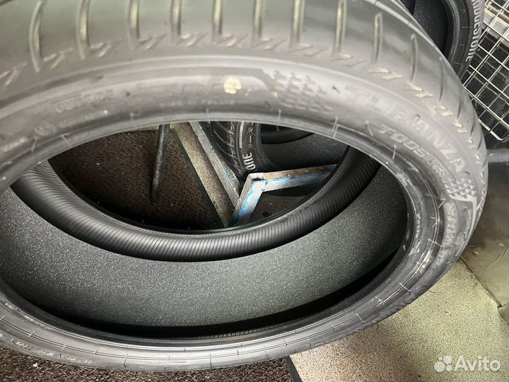 Bridgestone Turanza T005 285/35 R20 104Y