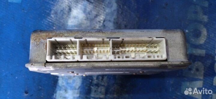 Блок управления abs Lexus Gs300 седан 2JZ-GE 1996