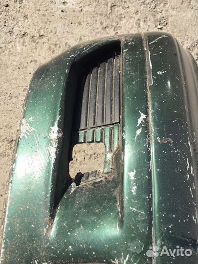 Бампер передний Nissan Primera P11