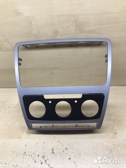 Рамка 2 din для octavia a5
