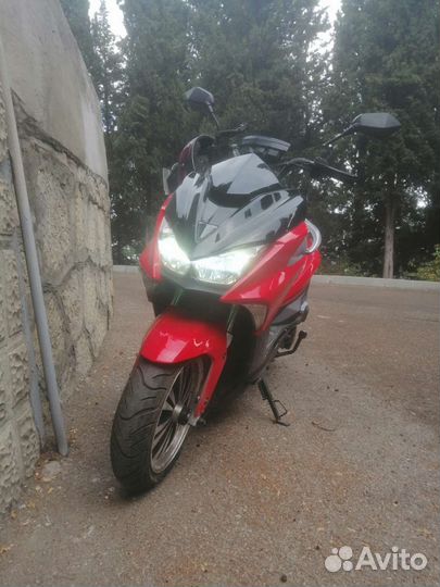 Скутер Форс