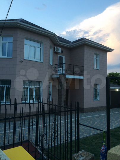 Дом 286 м² на участке 6 сот.