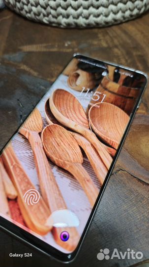 Samsung Galaxy S10, 8/128 ГБ