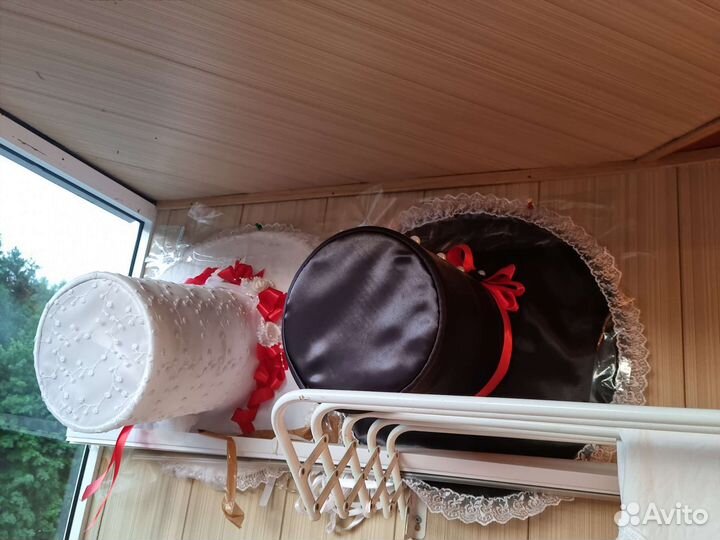 Свадебные украшения на машину шляпы