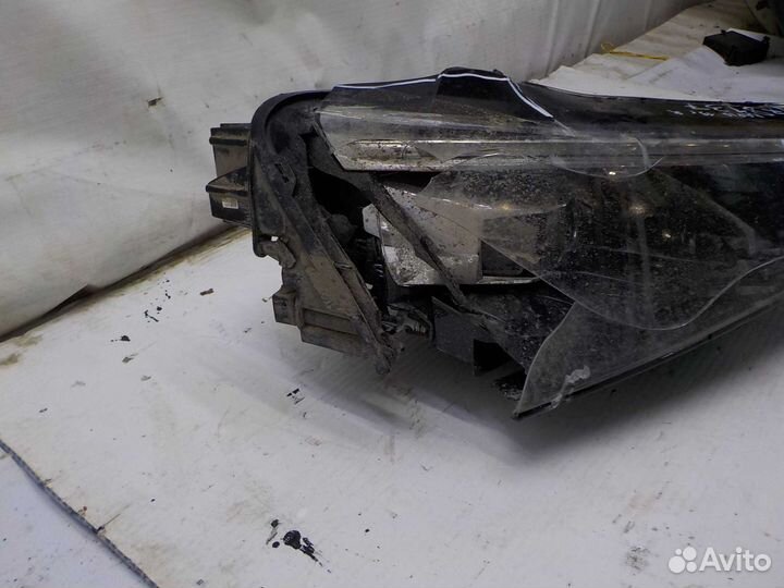 Фара skoda rapid