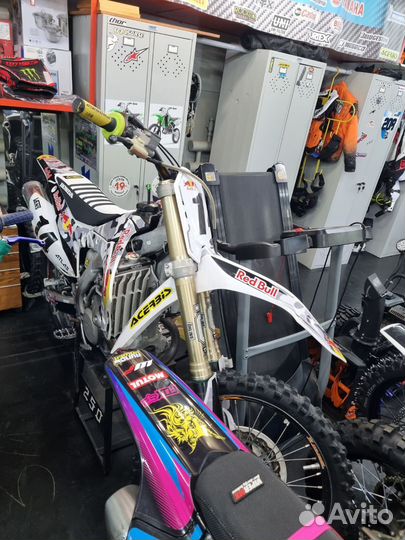 Кроссовый мотоцикл Honda CRF 450 r