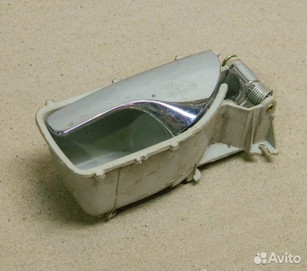 Ручка двери передней левой внут. Chery Amulet