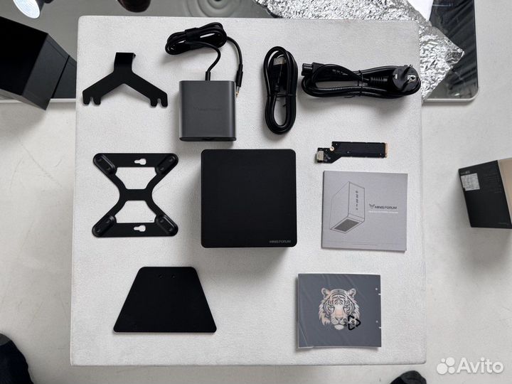 Супер компьютер UM790XTX AMD Ryzen 9 7940HS в СПБ