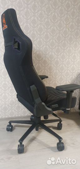 Компьютерное кресло