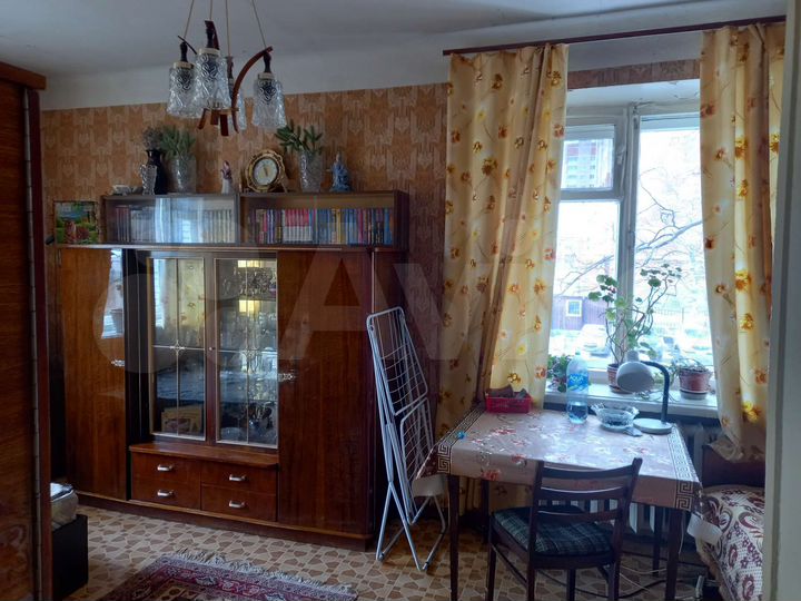 Комната 12 м² в 3-к., 2/5 эт.