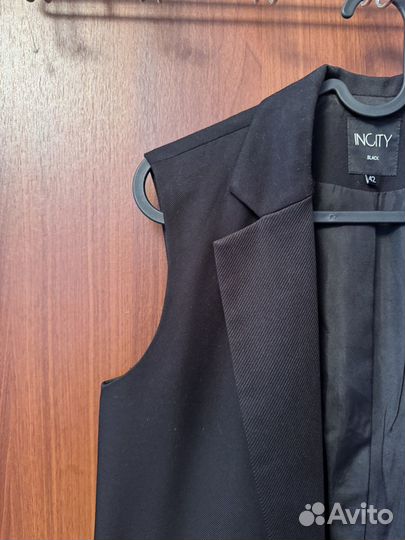 Жилетка длинная женская размер S Incity