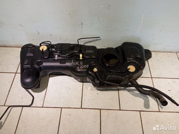 Топливный бак Nissan Juke HR16 2011