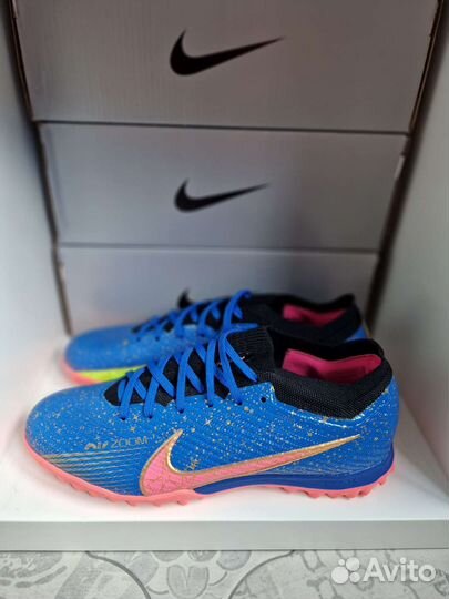 Бутсы сороконожки nike