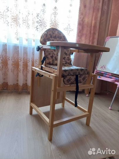 Стульчик для кормления