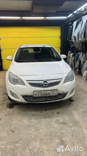 Лобовое стекло Opel Astra