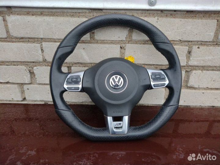 Руль Volkswagen Tiguan 1 2007-2016