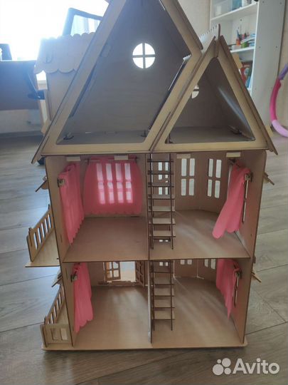 Кукольный домик