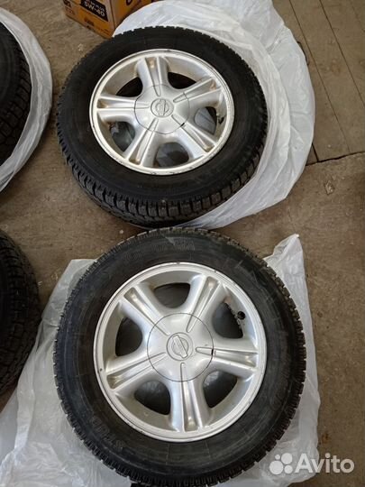 Диски ниссан оригинал и резина yokohama