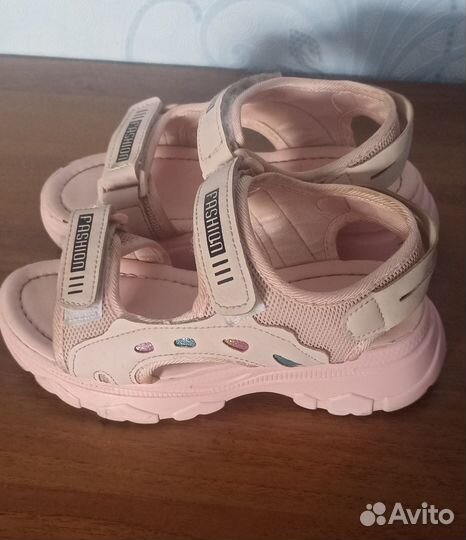 Босоножки детские р. 33