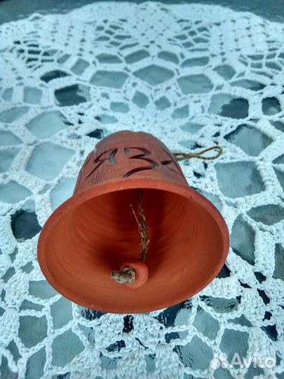 Разное: картины,ракушки, фигурки,колокольчик