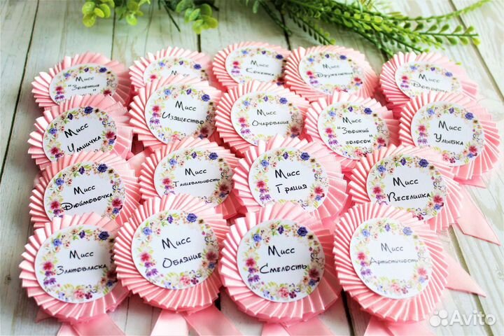 Броши -медали из лент. Канзаши,триколор