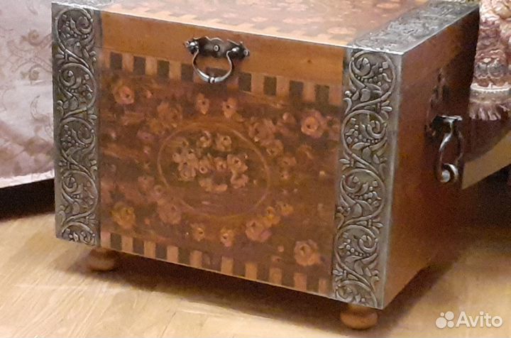 Сундук большой деревянный