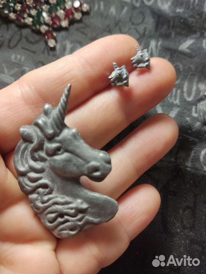 Брошь редкая