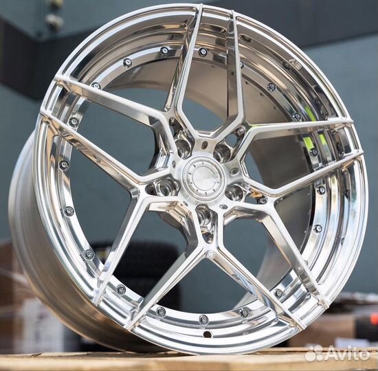 Диски кованые R19 GT Forged на Mercedes CLS