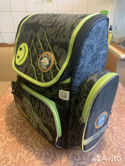 Школьный рюкзак