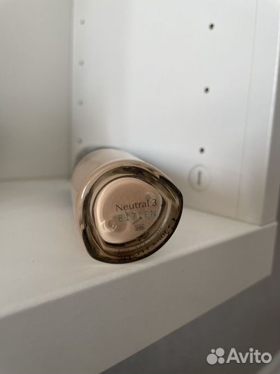 Shiseido synchro skin glow (neutral 3)