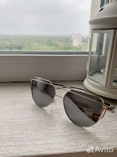 Очки солнцезащитные новые