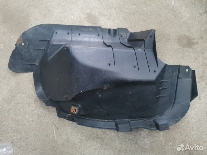 Подкрылок задний левый Kia Spectra седан 2004-2011