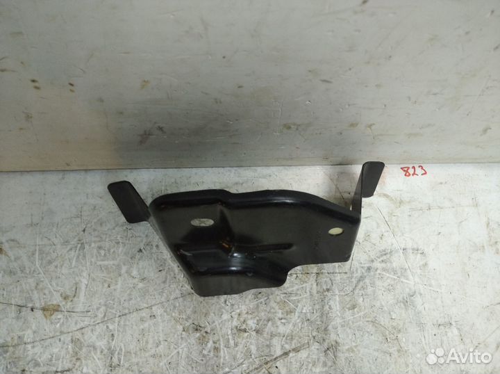 Крепление заднего крыла Dodge Journey 2009-2020