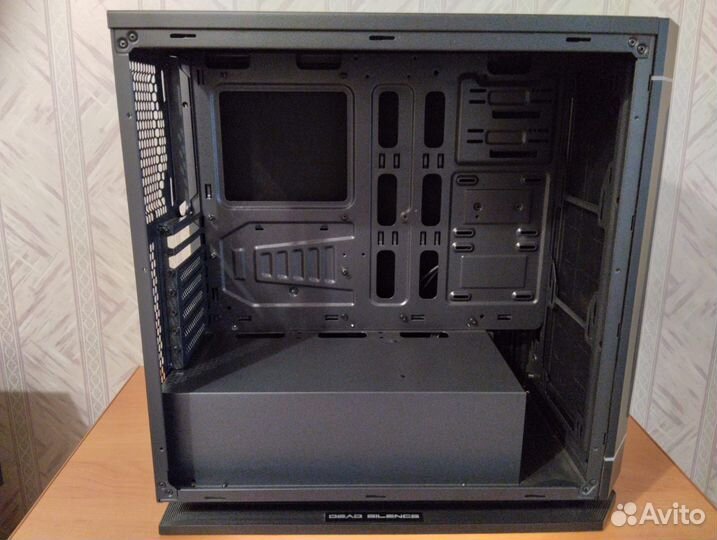 Компьютерный корпус AeroCool Dead Silence 230