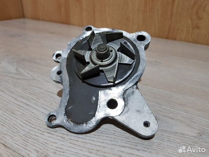 Помпа Hyundai Santa Fe SM D4EA 2005