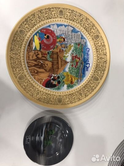 Сувенирные тарелки