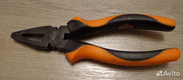 Плоскогубцы